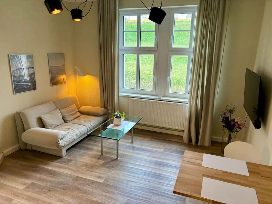 Gemuetliches Refugium Am Bahnhof - Perfekt Zum Erkunden Der Saechsischen Schweiz Apartment Sebnitz Luaran gambar